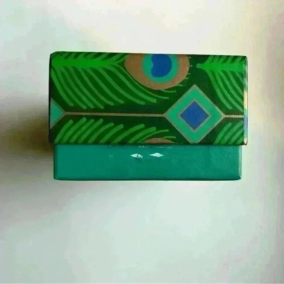 Skyline Collection By Yellow Cab Games Animal Lovers Trivia 140 Questions - Picture 3 of 6